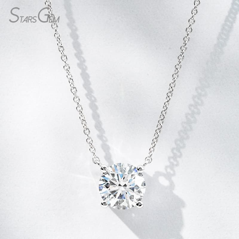 Regal Round Brilliant Diamond Necklace